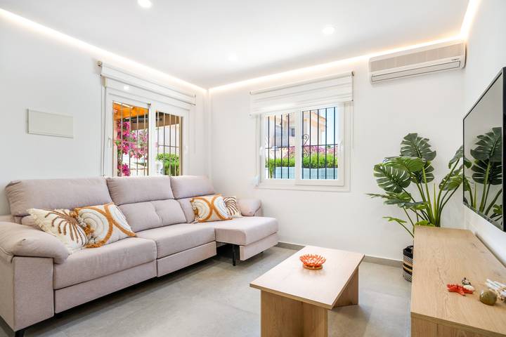 Ferienhaus für 4 Personen, mit Balkon und Garten in Orihuela Costa - 3