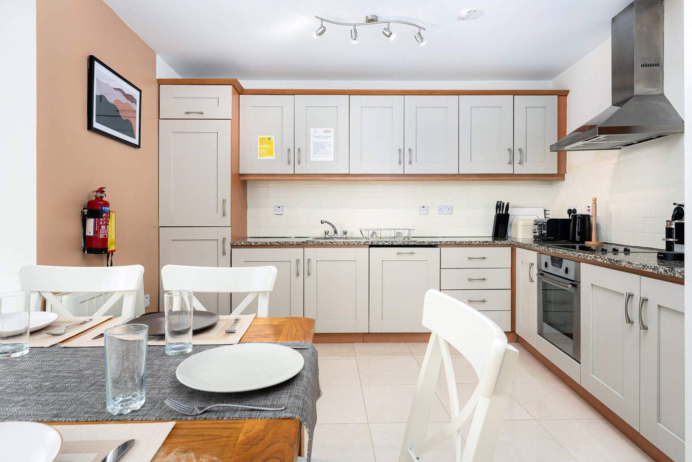 Entire apartment, Clifden Main Street Holiday Apartment in Ardbear, Connemara