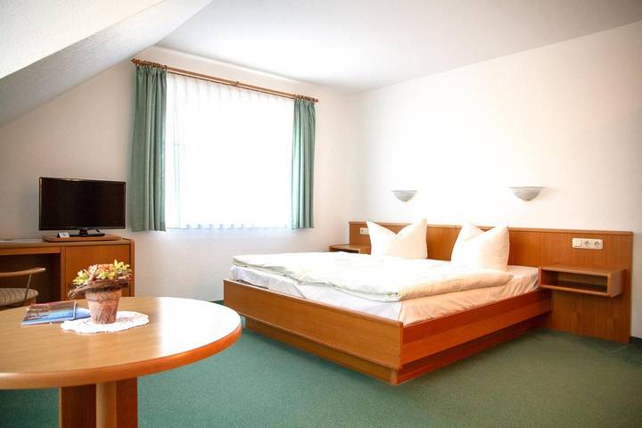 BnB für 3 Personen, mit Garten und Ausblick sowie Terrasse in Ahrenshoop - 4