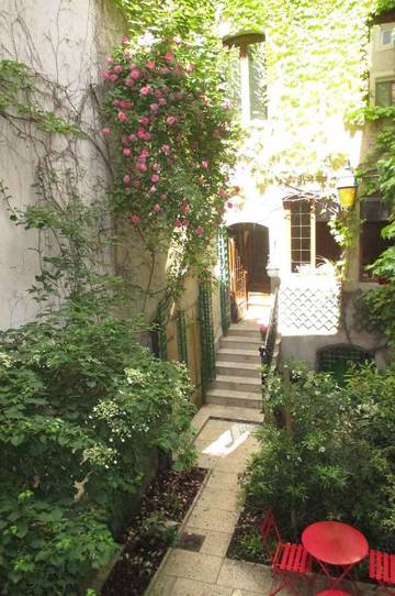 Maison d’hôte pour 3 personnes, avec vue et terrasse à Lunéville