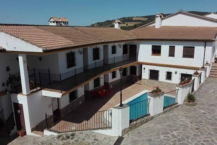 Cottage for 6 people, with terrace and pool - 1