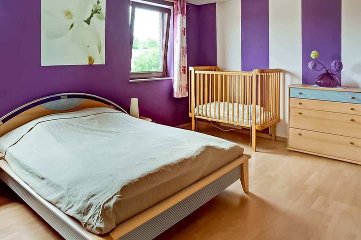 Location de vacances pour 8 personnes, avec terrasse ainsi que jardin et piscine à Hamoir - 4