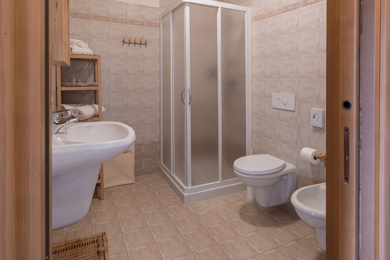Ganze Ferienwohnung, Agriturismo Filippon- Zimmer Bosco in Tambre, Südliche Karnische Alpen