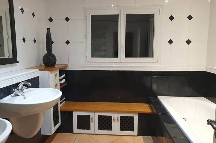 Location de vacances pour 6 personnes, avec jardin à Saint-Sulpice-la-Pointe - 4