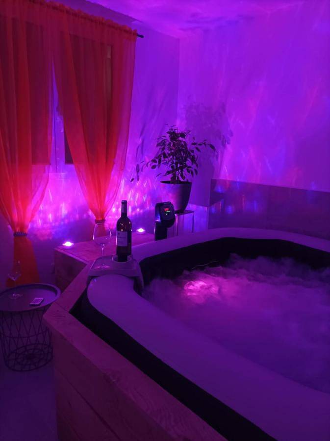 Maison de vacances pour 2 personnes, avec jacuzzi et terrasse