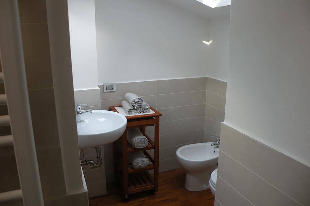Apartamento entero, Centro histórico de Chiavari con un máximo de 5 camas junto al mar, código citra 010015Lt0173 in Chiavari, Riviera di Levante