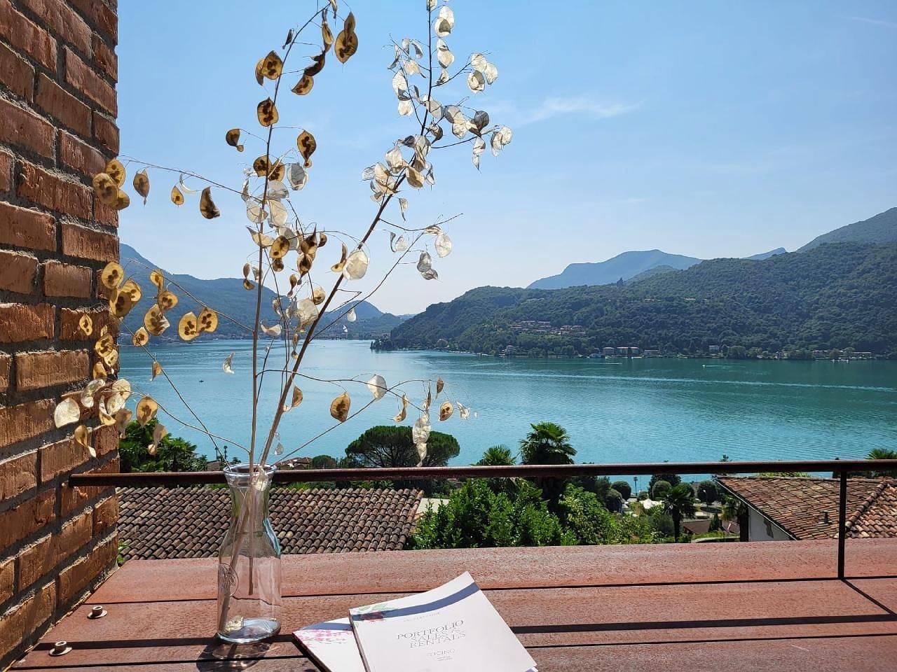 Casa Gorlino mit fantastischer Seesicht auf die Bucht von Porto Ceresio. in Morcote, Luganersee