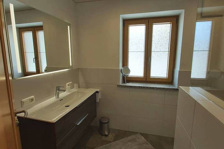 Ganze Wohnung, Ferienwohnung Tauernblick - dem Himmel so nah! Maria- Gern  ,4 Sterne . in Berchtesgaden, Berchtesgadener Alpen