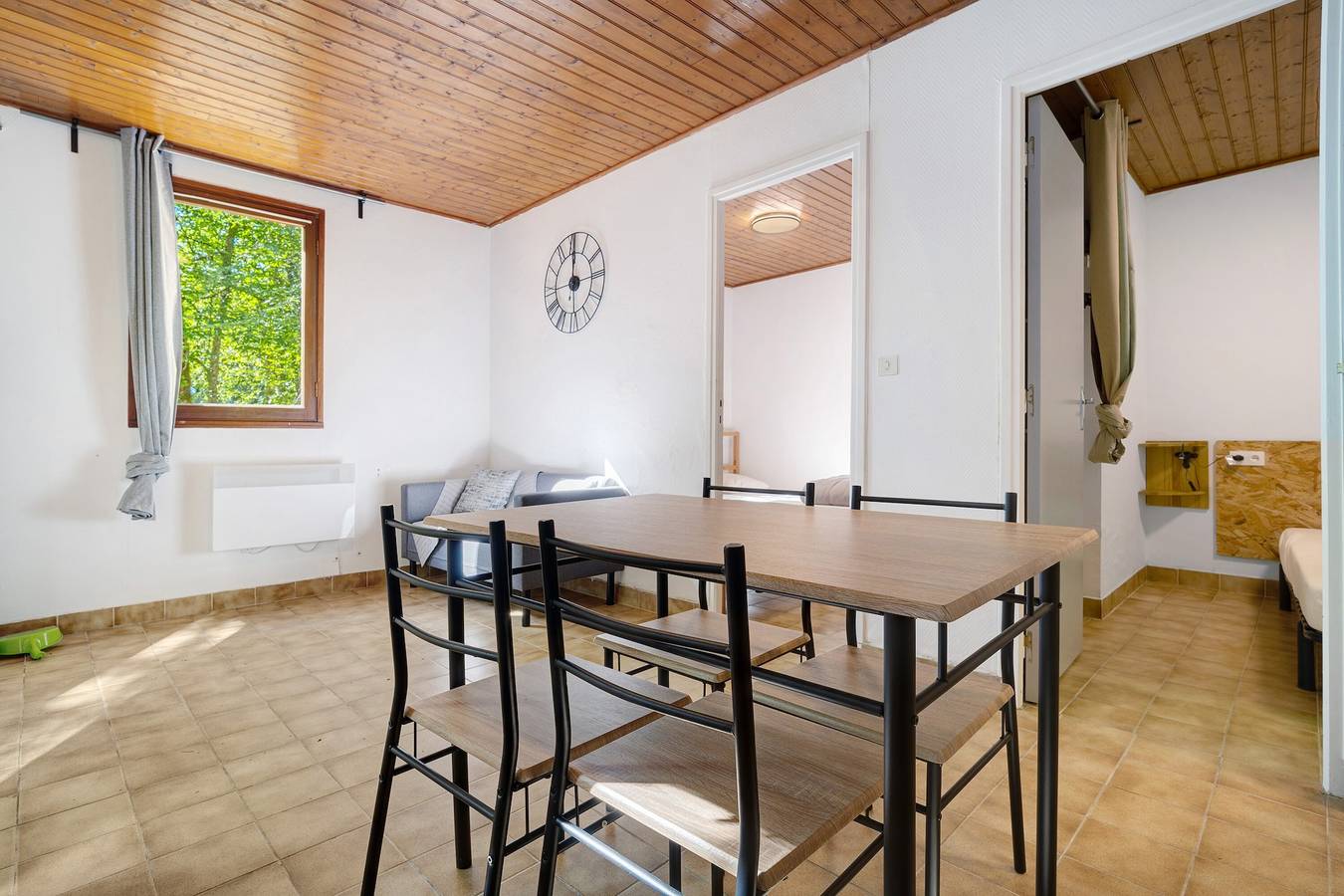 Maison de vacances « Maison 4 Personnes » avec piscine partagée in Calviac-en-Périgord, Périgord Noir