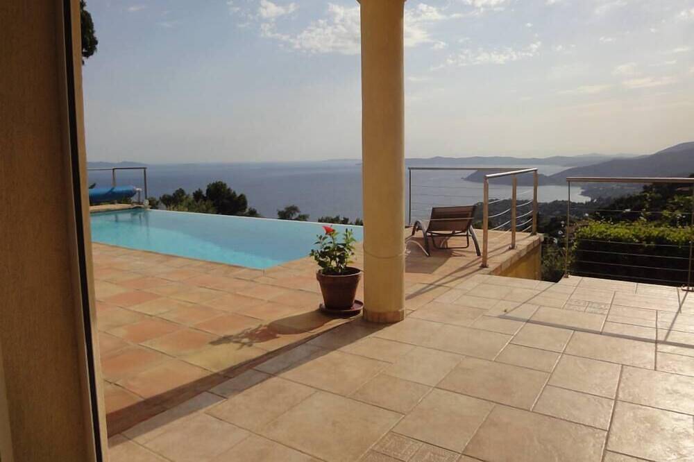 Villa pour 9 Personnes dans Rayol-Canadel-sur-Mer, Parc national de Port-Cros