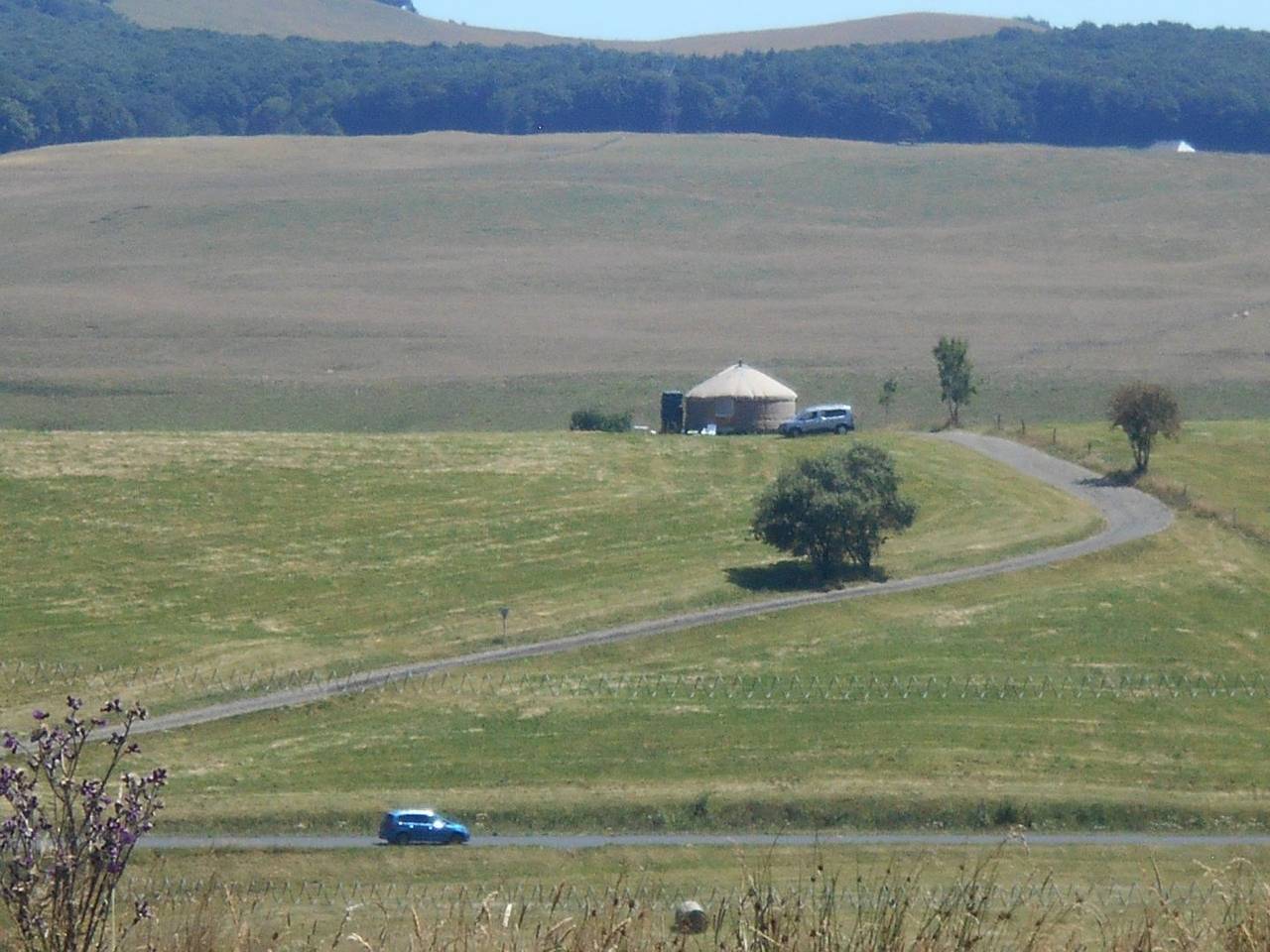 Yourte à la ferme in Lac Chauvet, Égliseneuve-d'Entraigues
