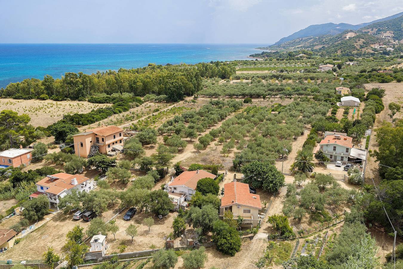 Ganze Wohnung, Apartment 'Zakaria' mit Bergblick, Wlan und Klimaanlage in Foxi Lioni, Tertenia