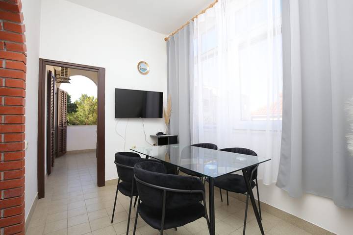 Apartament wakacyjny dla 4 osób, z Balkon/ taras w Baška Voda