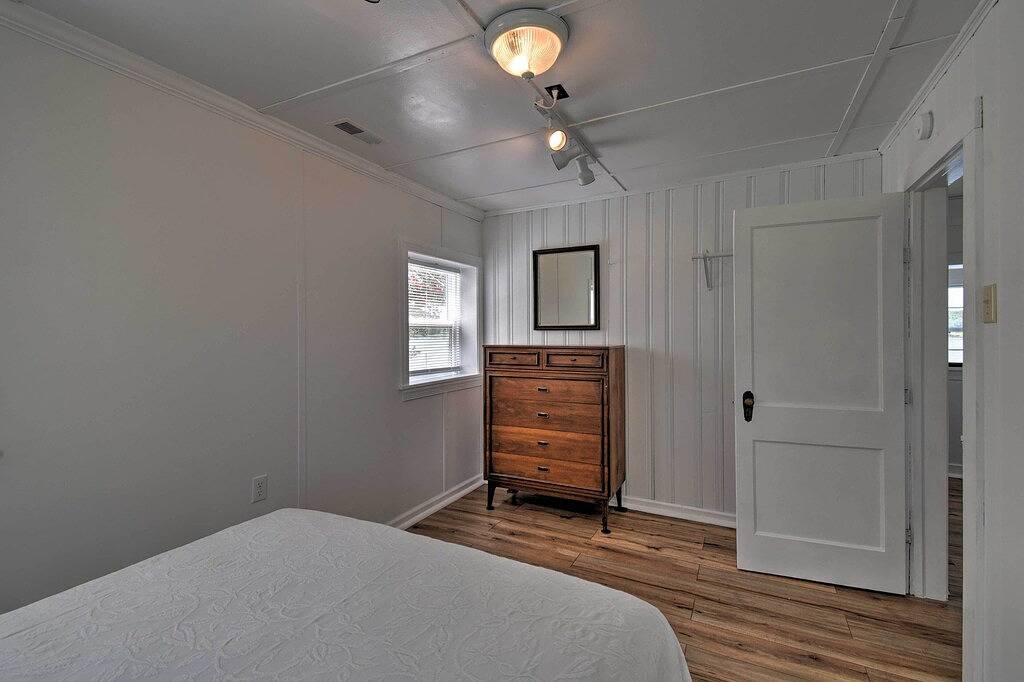 Romantic Waterfront Abode with Patio & Dock! in Rappahannock River