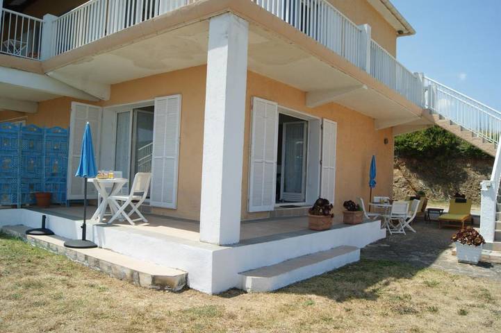 Gîte pour 3 personnes, avec jardin et vue à Luri - 2