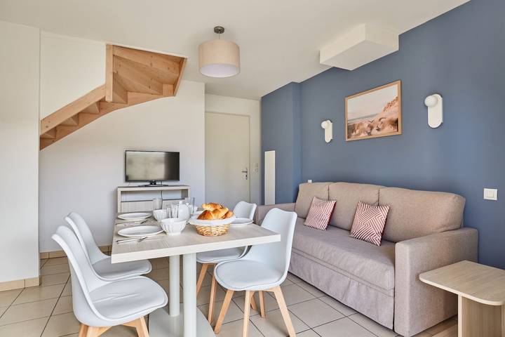 Ferienwohnung für 4 Personen, mit Balkon und Pool in Aigues-Mortes