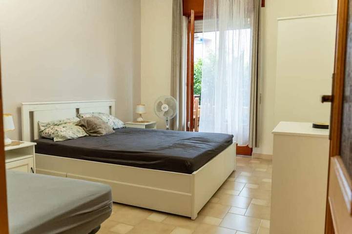 Gîte pour 11 personnes, avec balcon et jardin à Strongoli - 3
