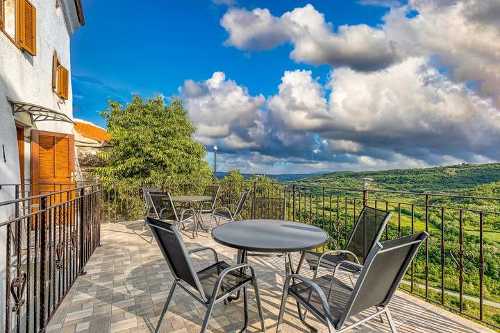 Ferienwohnung für 2 Personen, mit Pool und Balkon/Terrasse - 1