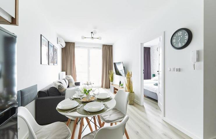 Apartament wakacyjny dla 4 osób, z widok i balkon w Nowy Dwór Mazowiecki