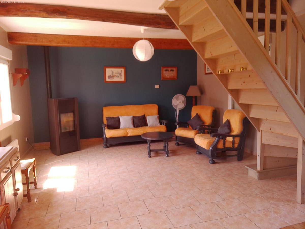 Two-Bedroom House in Saigneville, Région d'Abbeville