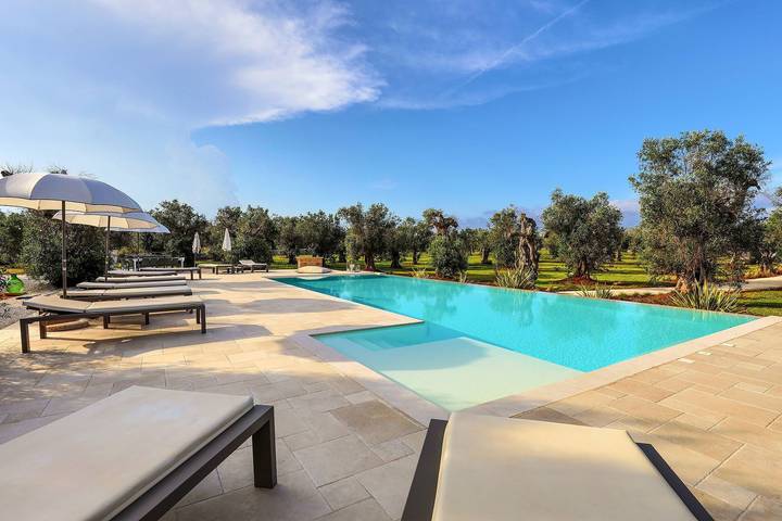 Casa vacanza per 14 persone, con giardino in Diso