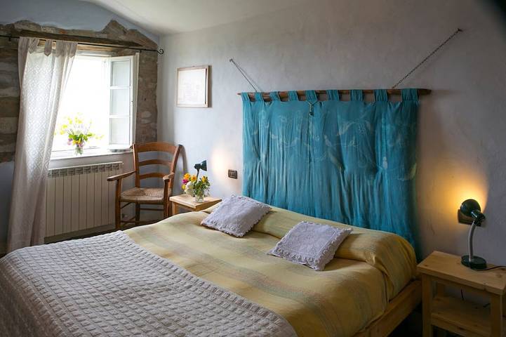 Very private villa, pool, 12 km to Lucca, walk to restaurant, amazing views in Lucca, Provincia di Lucca