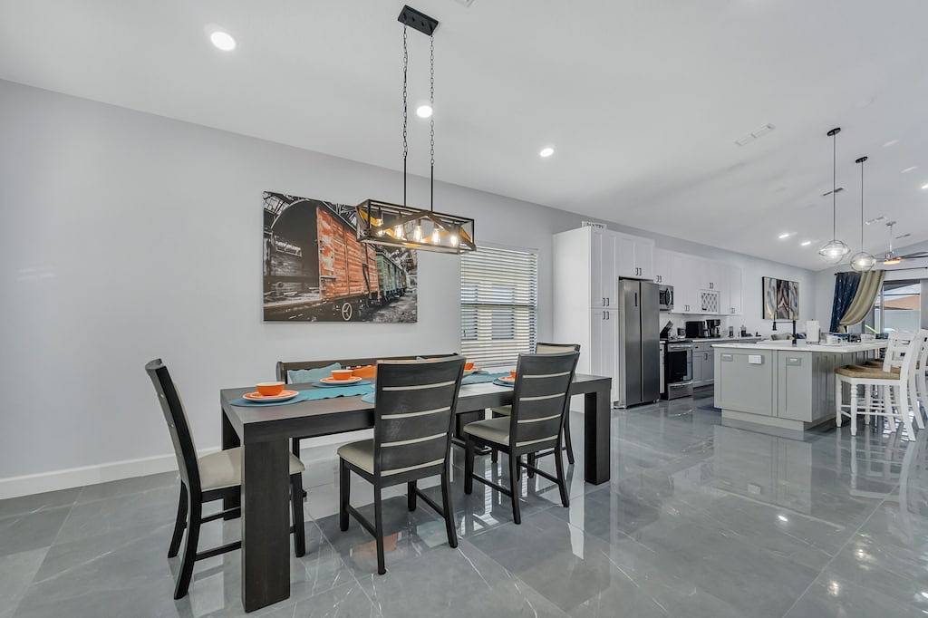 Luxury Home!! 4Beds/3B. Private Pool! in Davenport (FL), Zentral Florida