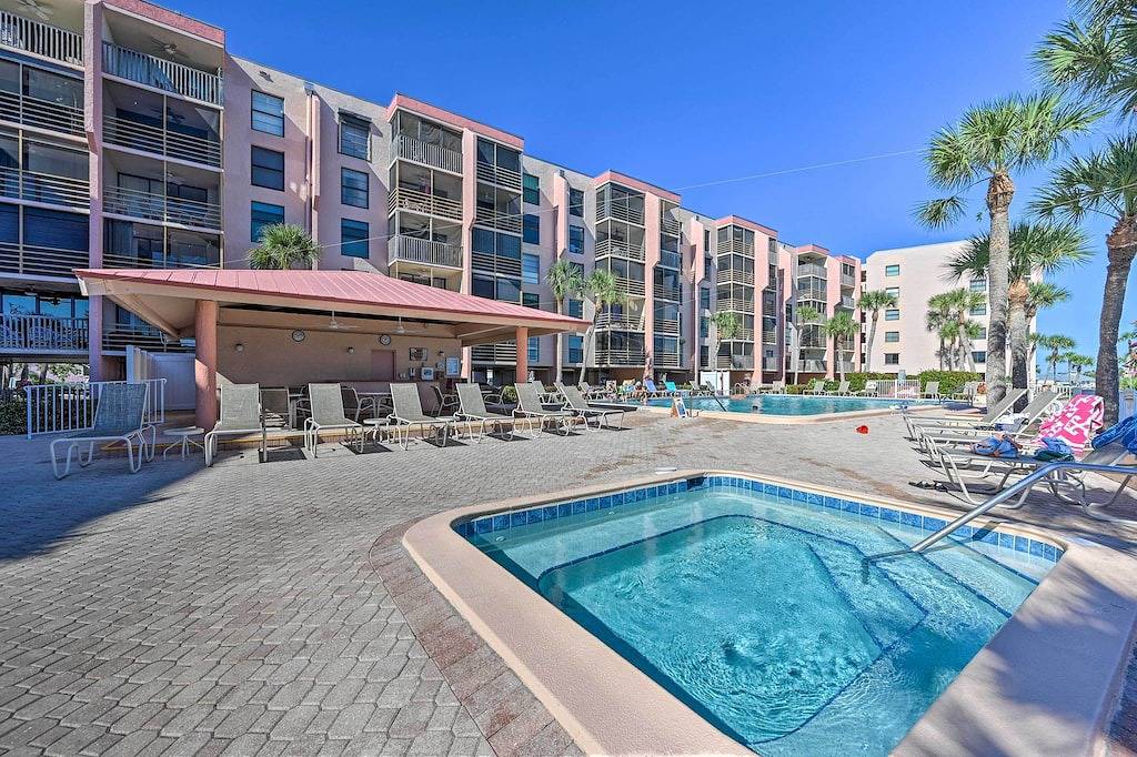 Ganze Wohnung, Coastal Marco Island Condo w/ Club Amenities! in Marco Island, Southwest Florida