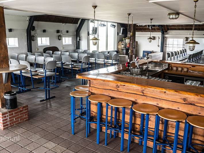 Ferienhaus für 60 Personen, mit Seeblick und Balkon/Terrasse sowie Terrasse in Lemmer - 4