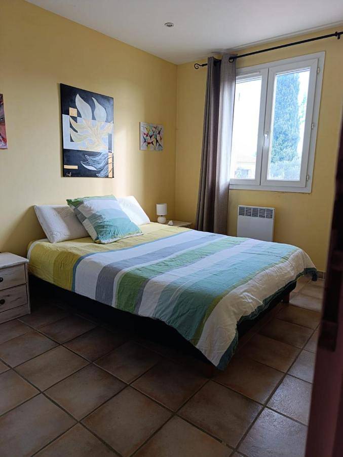 Location de vacances pour 8 personnes, avec vue ainsi que terrasse et jardin à Artignosc-sur-Verdon - 4