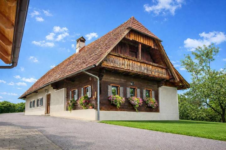 Ferienwohnung für 6 Personen, mit Terrasse und Sauna sowie Ausblick und Garten