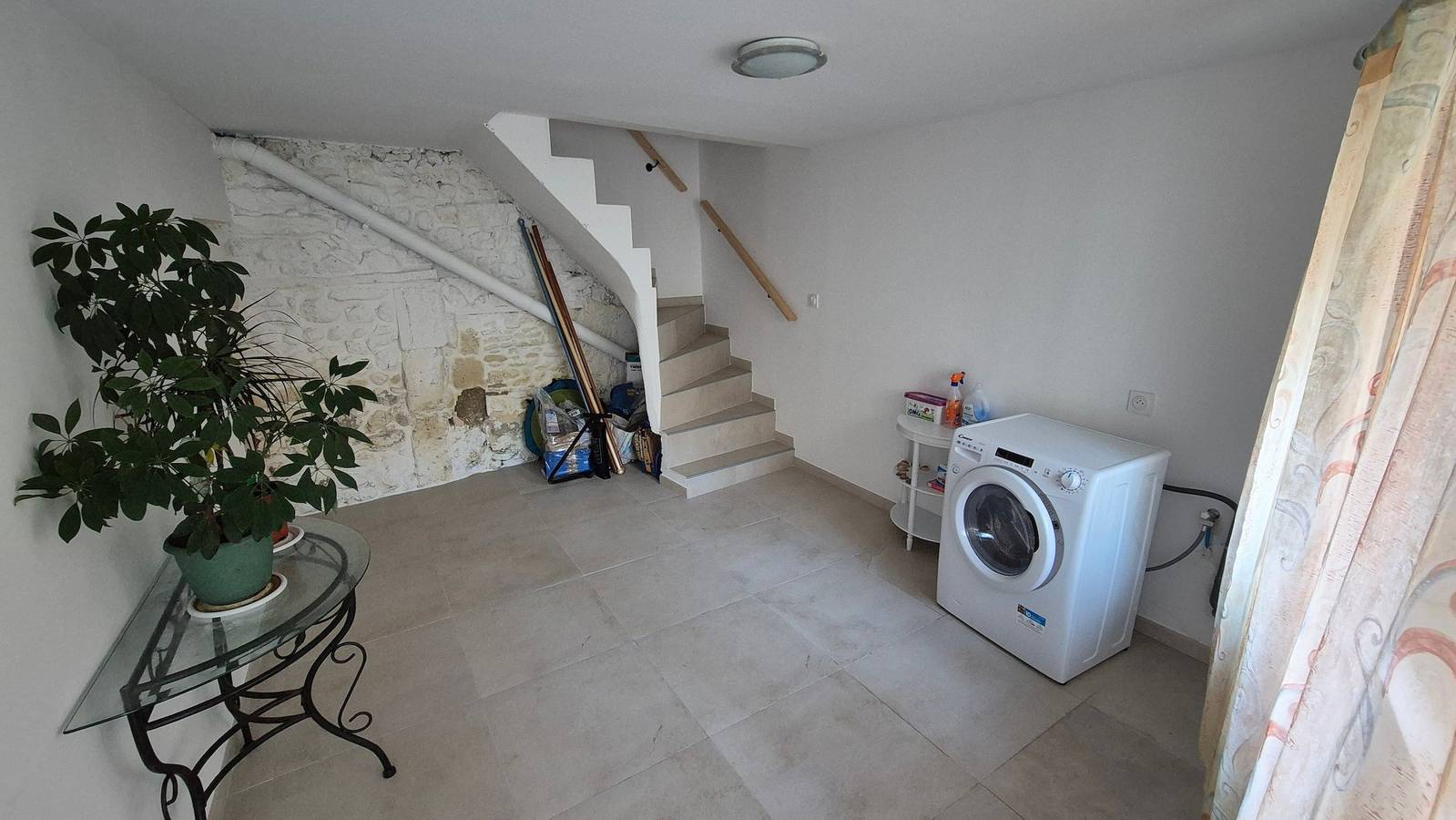 Casa de vacaciones 'Maison De Village' con balcón in Paulhan, Costa mediterránea (Francia)