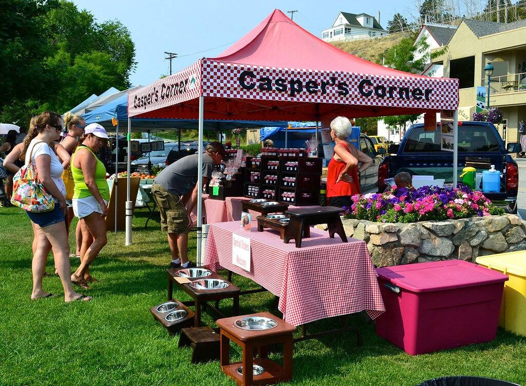 Ganze Wohnung, Poolside Retreat unsere Mini-Resort, Minuten zum Strand in Peachland, Regional District of Central Okanagan