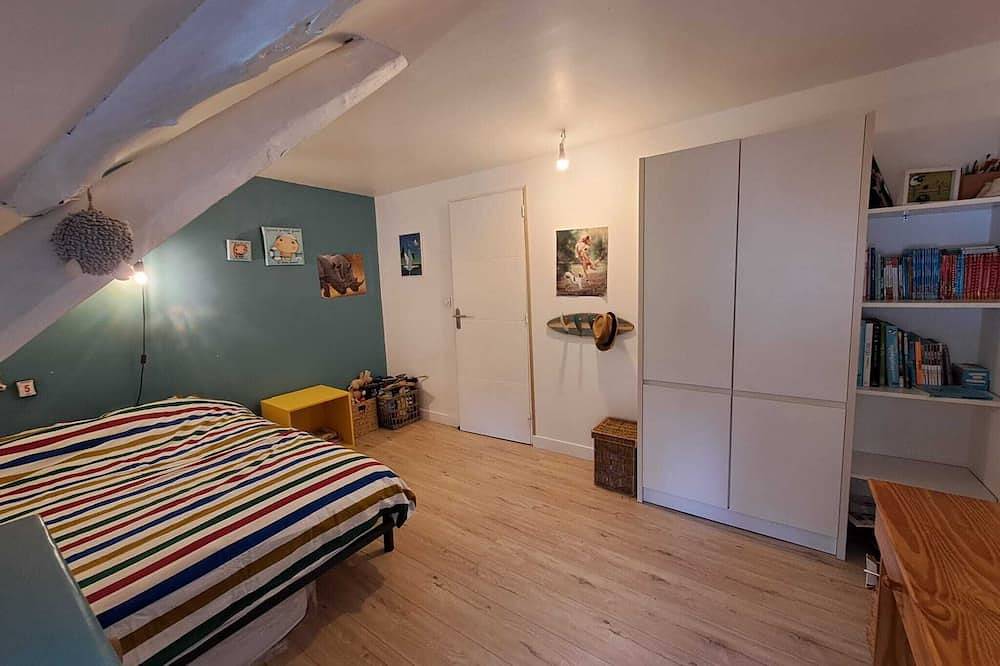 Large country house - Close to the sea in Planguenoual, Côte de Goëlo