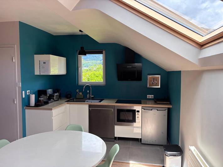 Gîte pour 4 personnes, avec vue et jardin, animaux acceptés à Meylan - 2