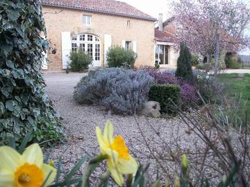 Gîte pour 8 personnes, avec terrasse et jardin à Sarragachies