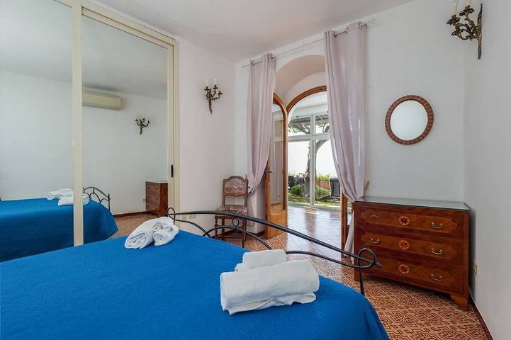 Scorcio d'Oltremare - Patio overlooking the Sea in Spiaggia Fornillo, Positano