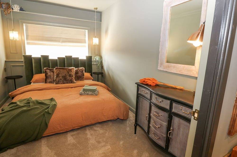 Arbour House Farm Bungalow, pet friendly, with hot tub in Durham in Durham, County Durham