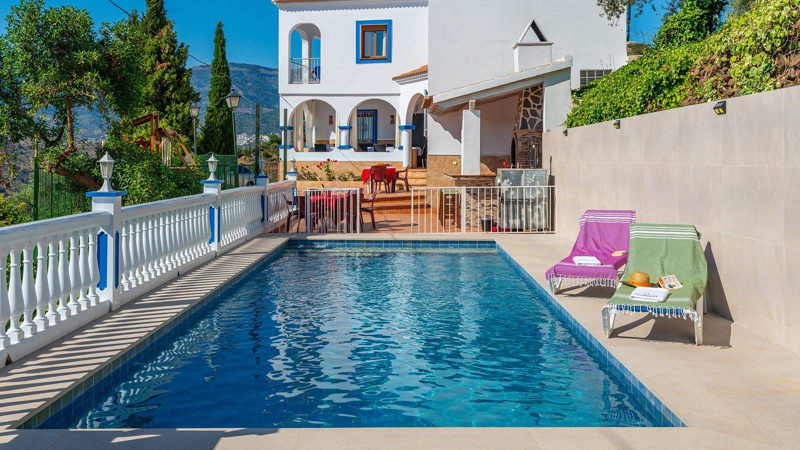 Finca für 15 Personen in Sayalonga, Costa del Sol