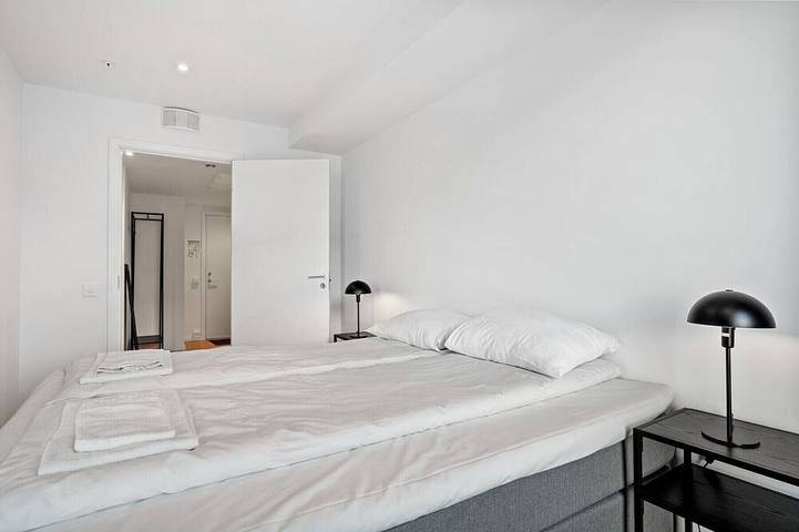 Ganze Wohnung, Arctic Panorama Waterfront Apartment in Tromsø