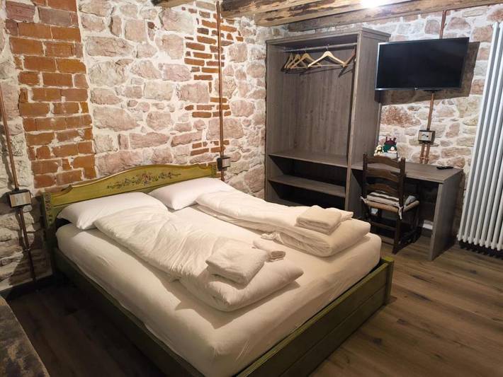 Casas e apartamentos de temporada para 4 pessoas, com jardim e terraço e ainda vista em Roana