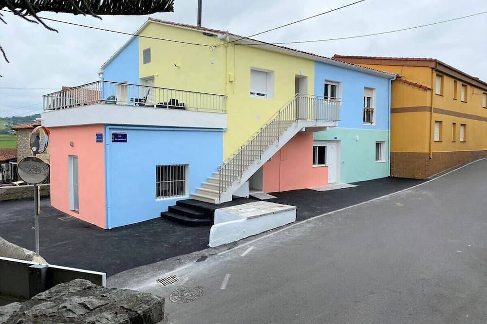 Entire apartment, Apartamento en Ajo - La Casuca de Mariche 12809 in Bareyo, Cantabrian Coast