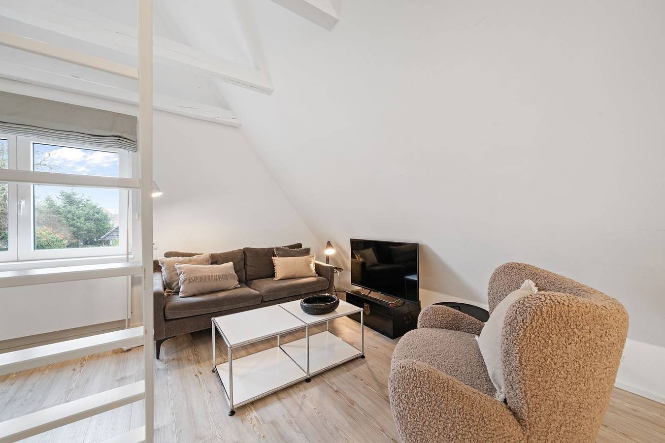 Ganze Wohnung, Sonnengold - wunderschöne Einliegerwohnung in zentraler Lage im Dorf in St. Peter-Ording, Eiderstedt