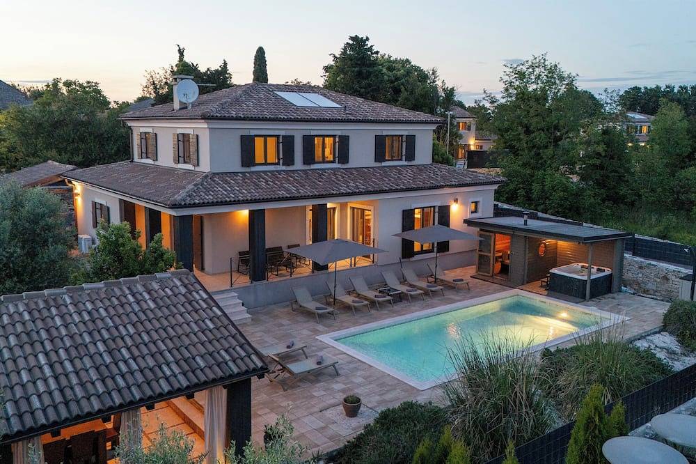 Casa vacanza a Sanvincenti a partire da 688€ a notte