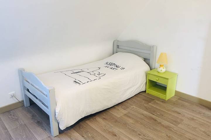 Location de vacances pour 8 personnes, avec terrasse ainsi que jacuzzi et jardin dans Les Hospitaux (Erquy) - 4