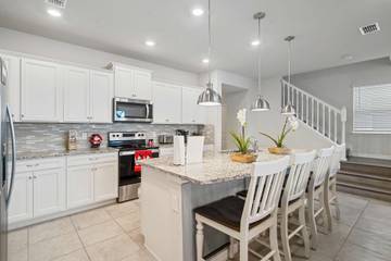 Glamping for 12 Guests in Four Corners, Central Florida, Picture 3