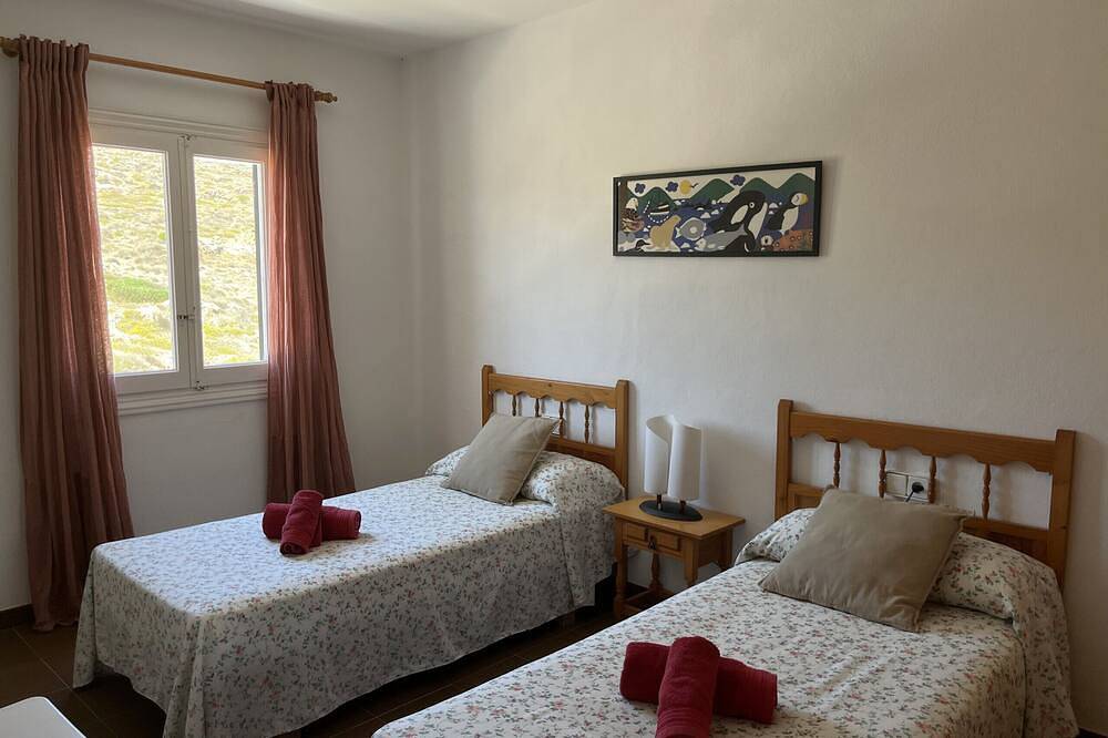 Apartamento entero, Primerísima linea de mar en Fornells in Fornells, Es Mercadal