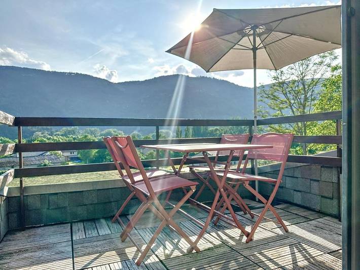 Gîte pour 4 personnes, avec vue et terrasse, animaux acceptés à Ispagnac - 3