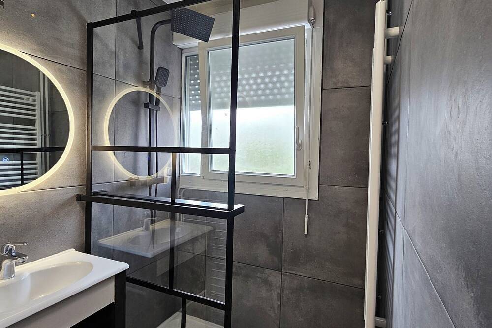 Ganze Wohnung, Nice whole family/group apartment with free parking in Mérignac, Bordeaux und Umgebung