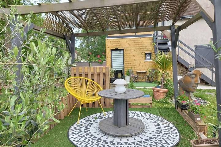 Gîte pour 2 personnes, animaux acceptés à Mosnes